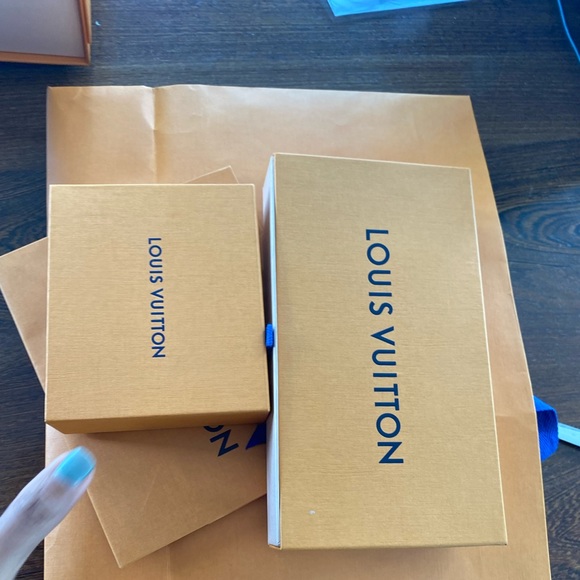 Selling LV empty boxes and packets - Picture 2 of 3